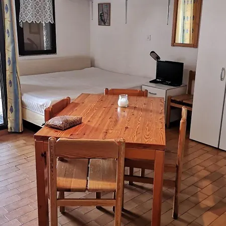 Apartment T2 Avec Terrasse Et Piscine A Port Barcares - Fr-1-195-13